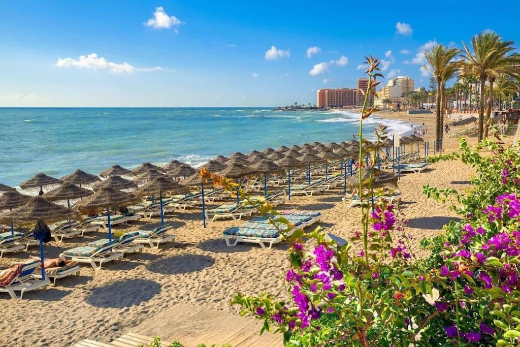 Klimatyczny Loft I Egzotyczny Basen Διαμέρισμα Benalmádena Εξωτερικό φωτογραφία